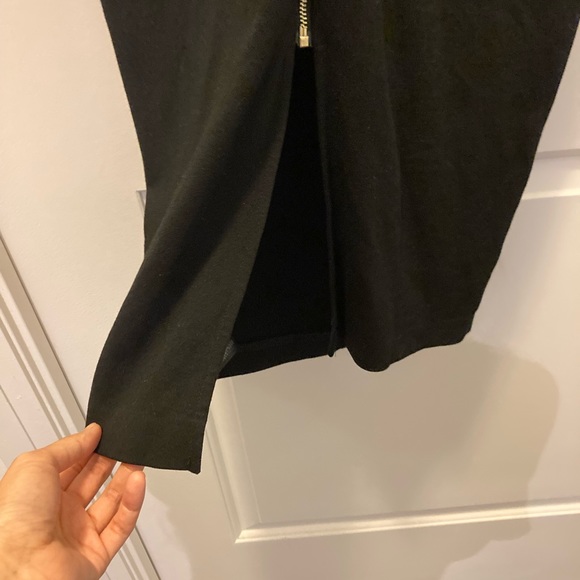 Marciano - Picture 5 of 6